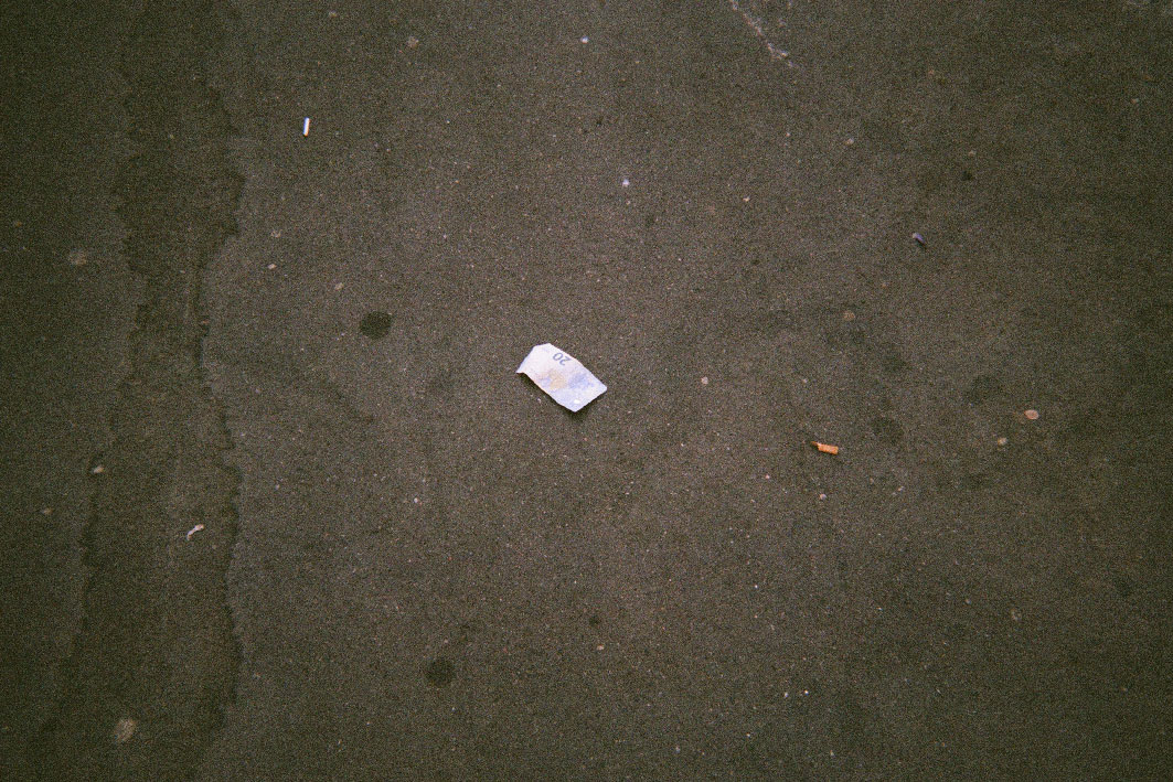 Claude Closky, ‘Common Ground,’ 2022, Brussels: More Publishers. 26 photographs, 10 x 15 cm.